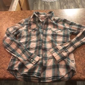 Wrangler woman’s flannel shirt small